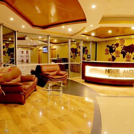 Hotel Metro International Sylhet Exteriör bild
