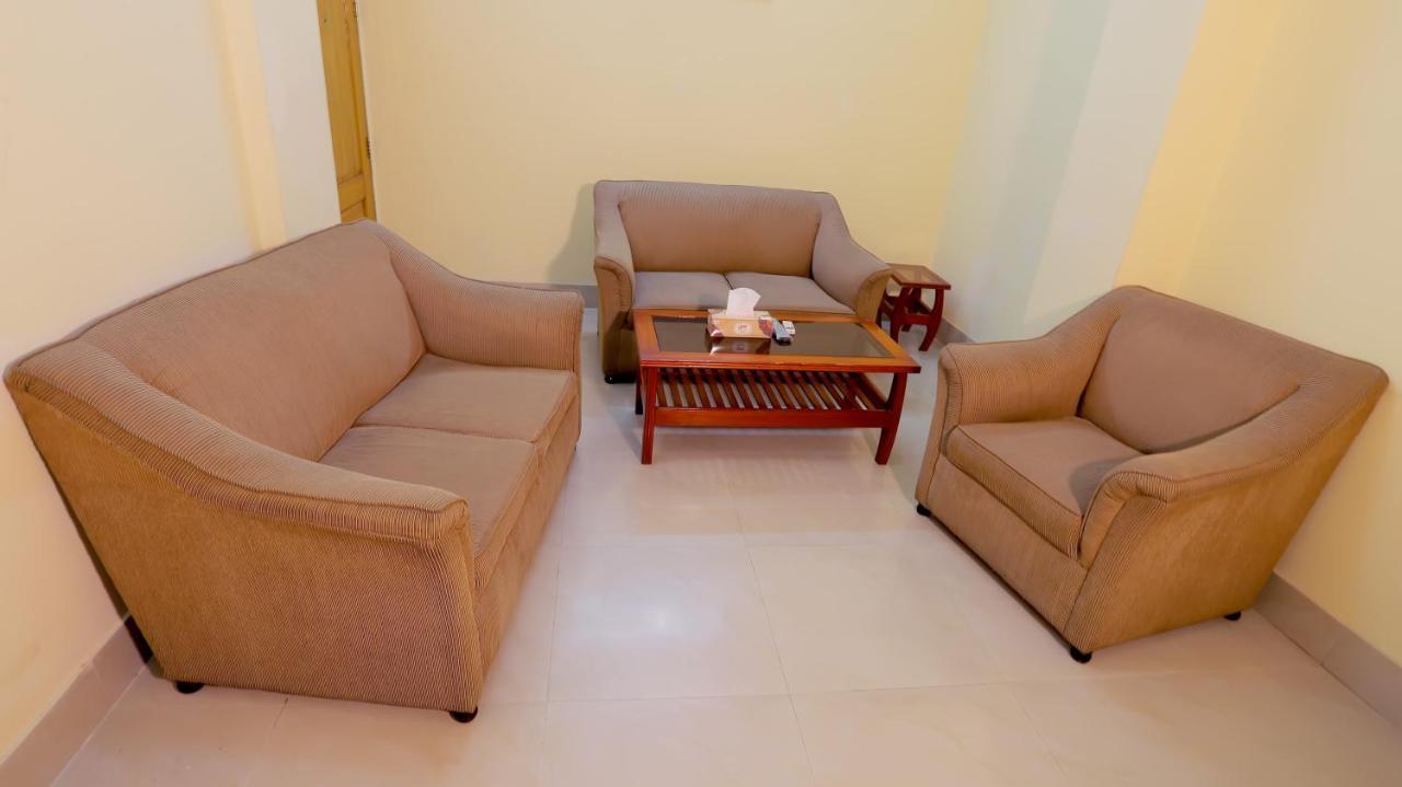 Hotel Metro International Sylhet Exteriör bild