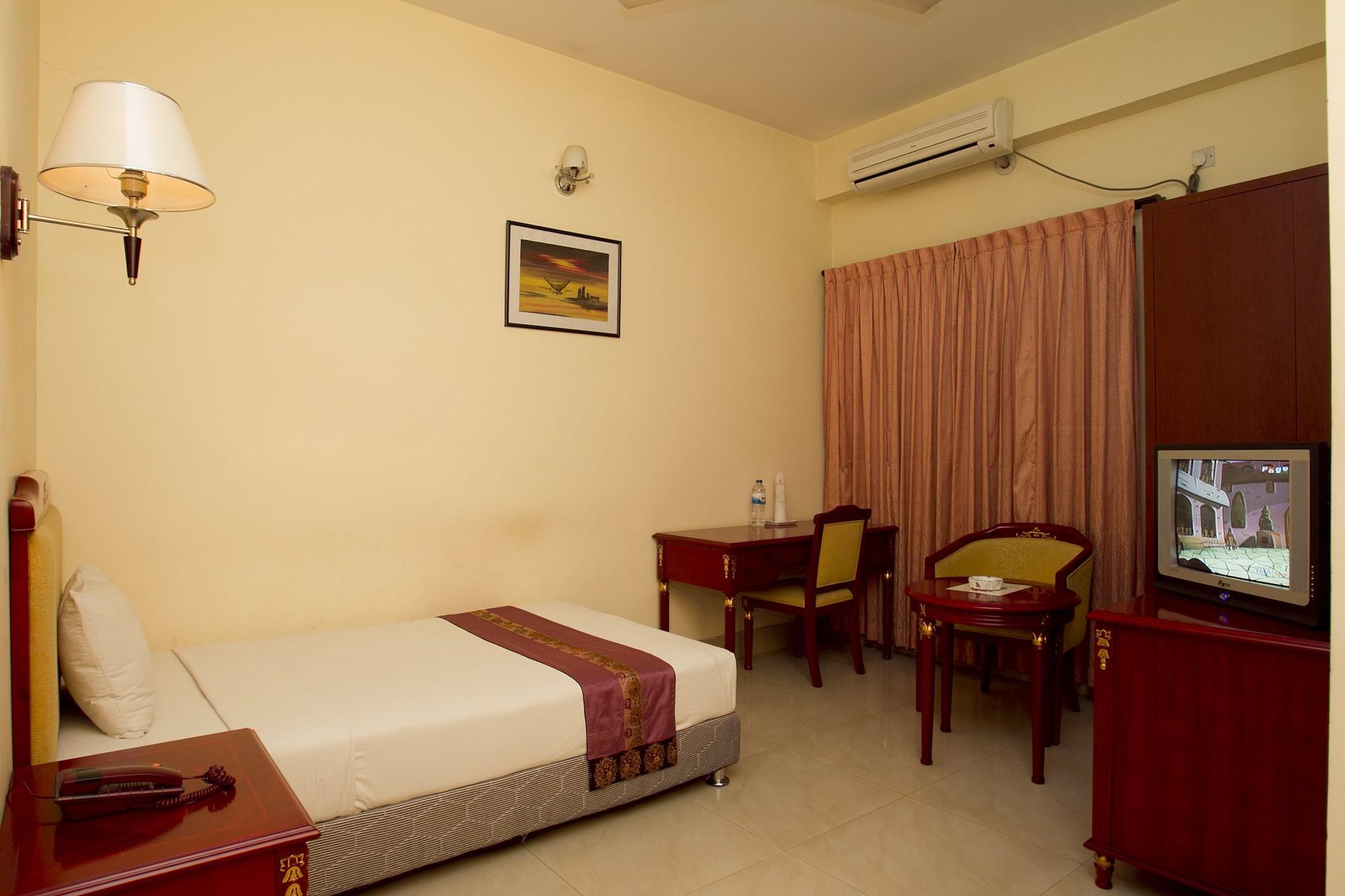Hotel Metro International Sylhet Exteriör bild