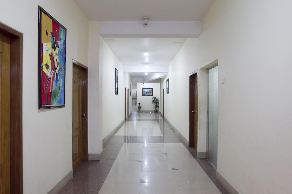 Hotel Metro International Sylhet Exteriör bild